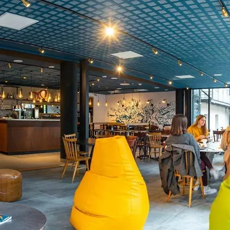 Le Hüb - Auberge de jeunesse