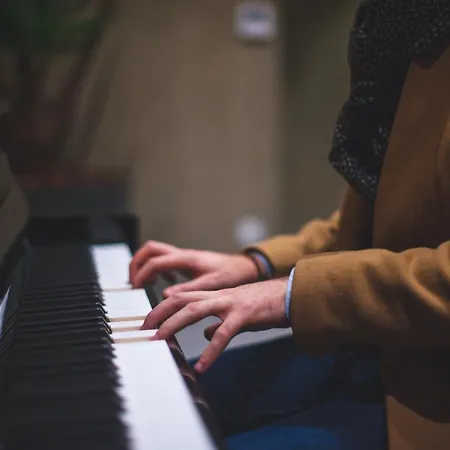 Le Hüb - * Grenoble