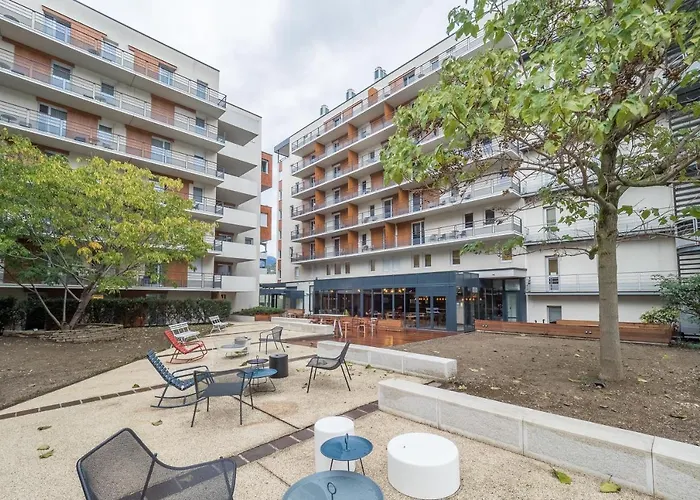 Hostel Le Hüb - Grenoble